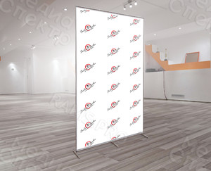 Press Wall фотозона 115х185см для мастера-визажиста Снежаны Дятловой — фото 1