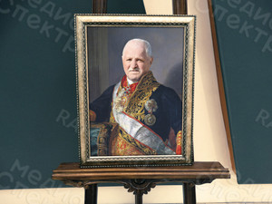 Фотокартина-монтаж на холсте в багете 40х60см «Генерал» — фото 2