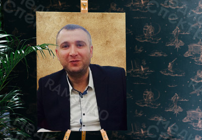 Фотокартина на холсте 30х40см «Мужчина в пиджаке» — фото