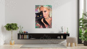 Фотокартина на холсте 50х70см «Девушка с чёрным котом» — фото 2