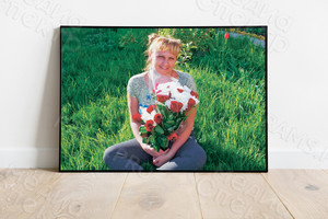 Фотокартина на холсте 60х40см «Девушка с цветами» — фото 1