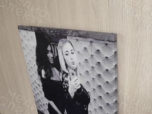 Картина с ЧБ фотографией «Две девушки» — фото 4