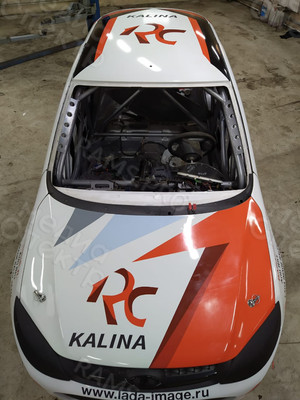 Брендирование гоночного автомобиля «Лада Калина-2» хетчбэк — фото 10