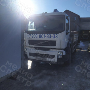 Наклейка с номером телефона на кабину манипулятора «Volvo FE 240» — фото 3