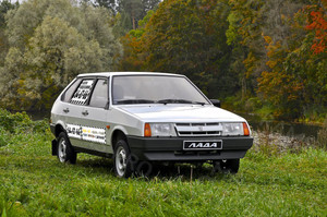 Брендирование наклейками автомобиля ВАЗ-2109 — фото 2