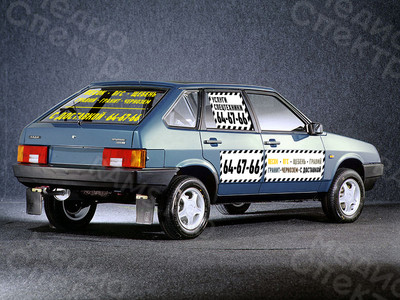 Брендирование наклейками автомобиля ВАЗ-2109 — фото