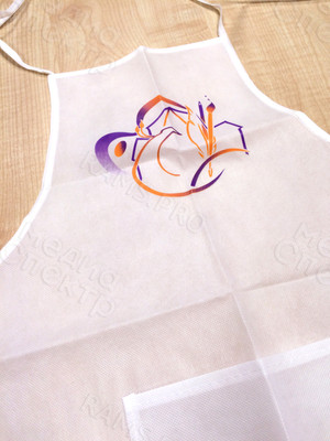 Фартук из нетканого материала 58х59см с логотипом «Пленэр на Академичке» — фото 2