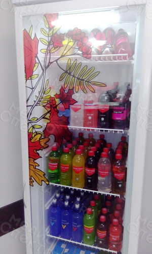 Наклейки в фитнес-клубе My Fit м/р Южный «Осенние листья 2018» — фото 1