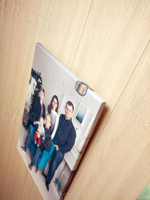 Фотокартина на холсте 50х40см «Семья с новорожденным» — фото 3