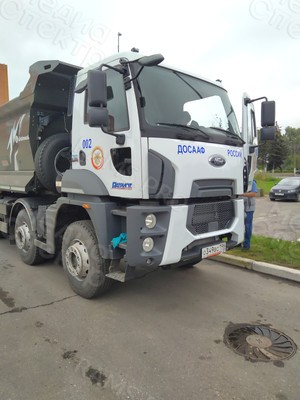 Брендирование наклейками автотранспорта ДОСААФ РОССИИ «Самосвал Ford 4142D» — фото 1