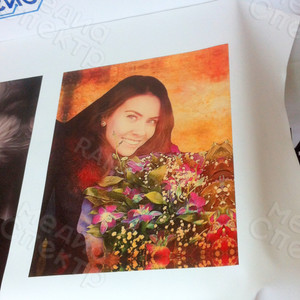 Фотокартина в стиле гранж на холсте 30х40см «Девушка с букетом» — фото 2