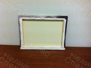 Фотокартина на холсте 40х30см «С мягкой игрушкой» — фото 2