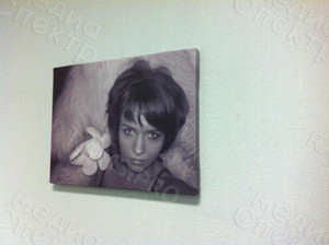 Фотокартина на холсте 40х30см «С мягкой игрушкой» — фото 3